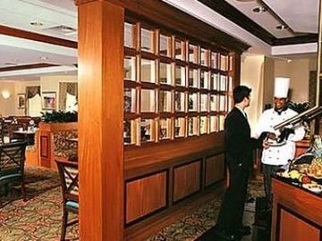 Hotel Courtyard By Marriott Airport Toronto