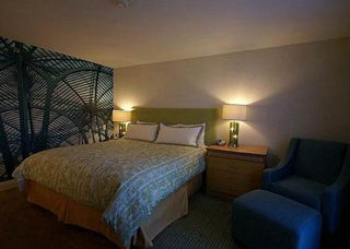 Indigo Airport Hotel
