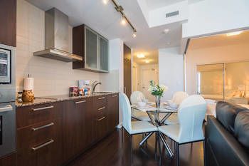 New One Bedroom Downtown-cn Tower 4*
