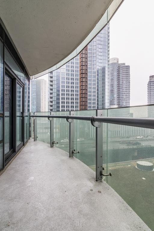 Aoc Suites - Two Bedroom Condo - City/Cn Tower View