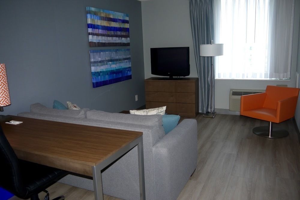 Radisson Airport 3*