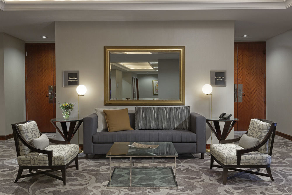 Cambridge Hotel