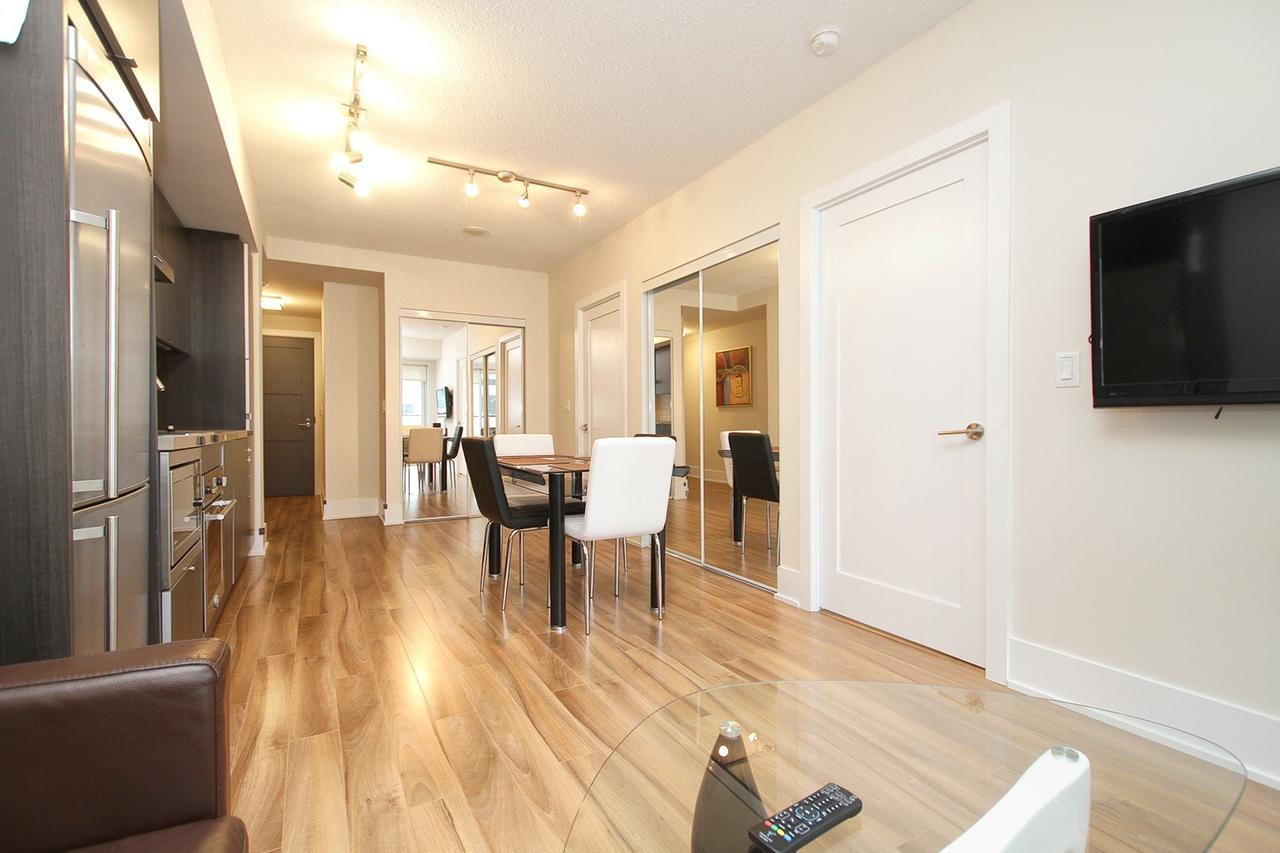 Napa Furnished Suites Entertainment District Apartment Toronto
