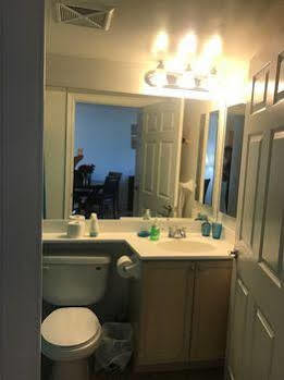 Kashaneh - 25 Greenview 3* Toronto