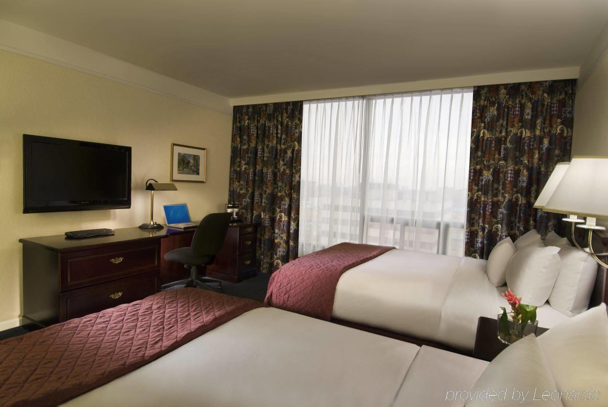 Delta By Marriott Airport & Conference Centre 4* Toronto