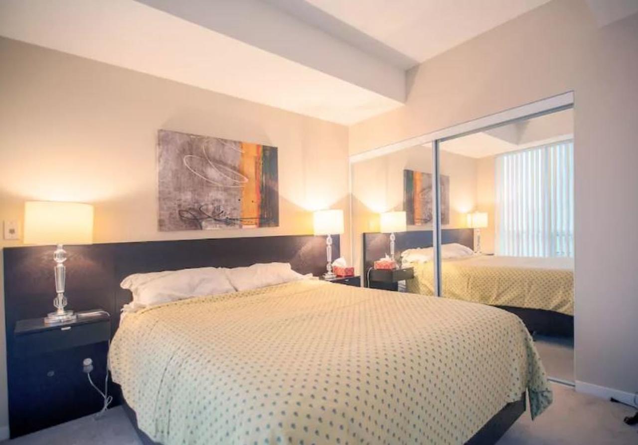 Harbour Castle And Suites Aparthotel