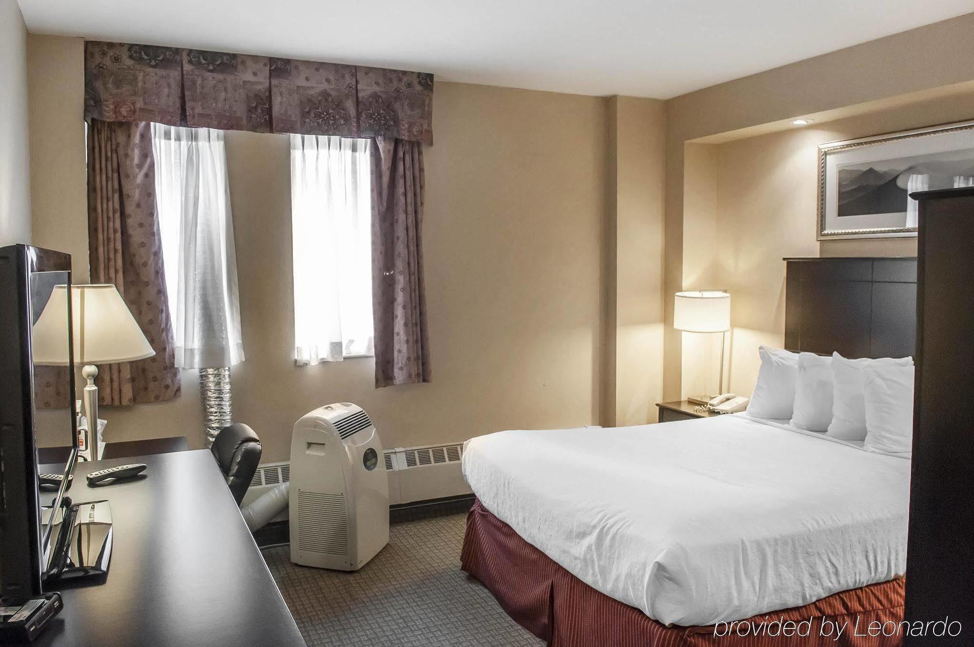 Hotel Econo & Downtown 2*