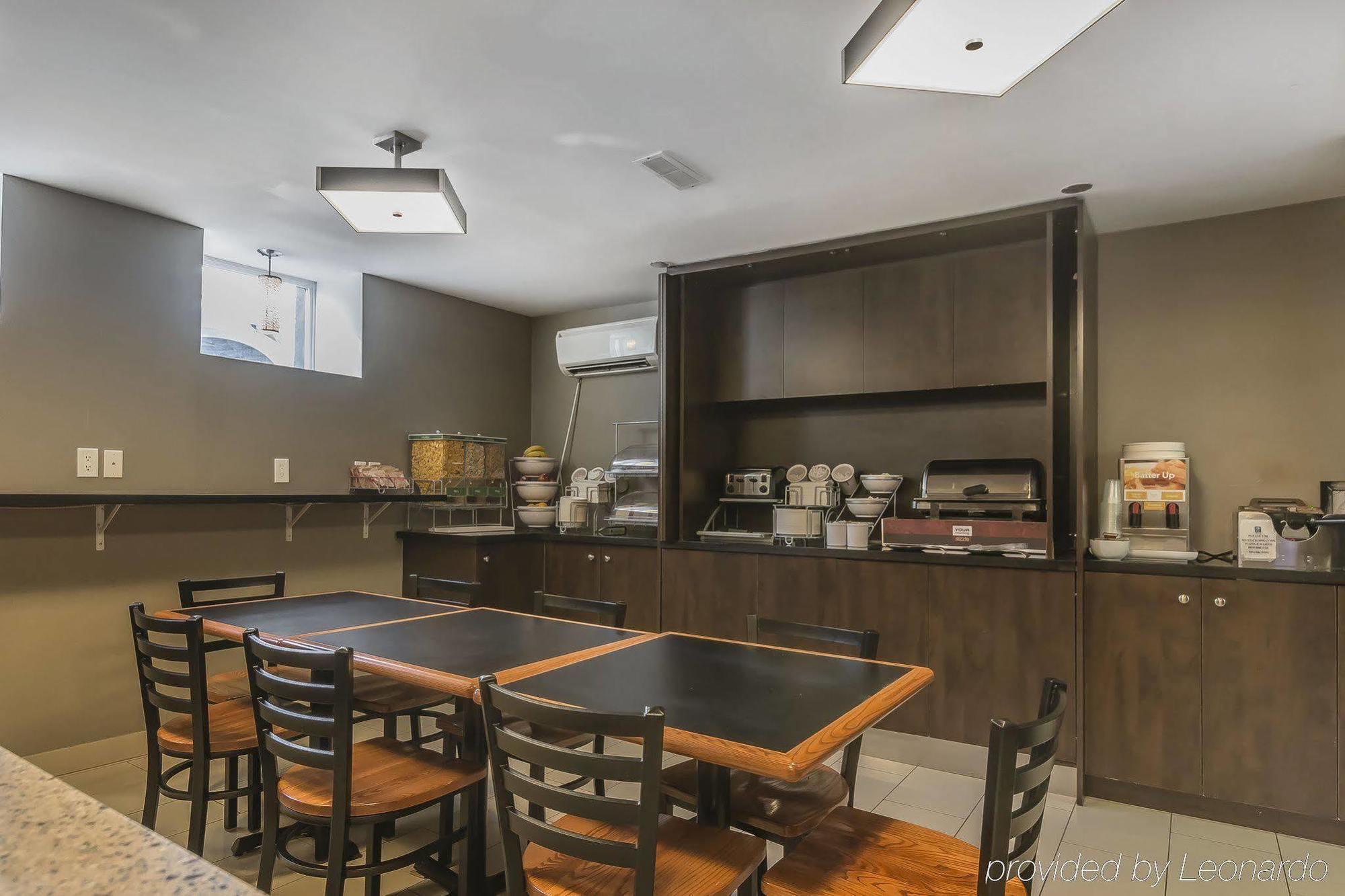 Hotel Comfort Centre 3*