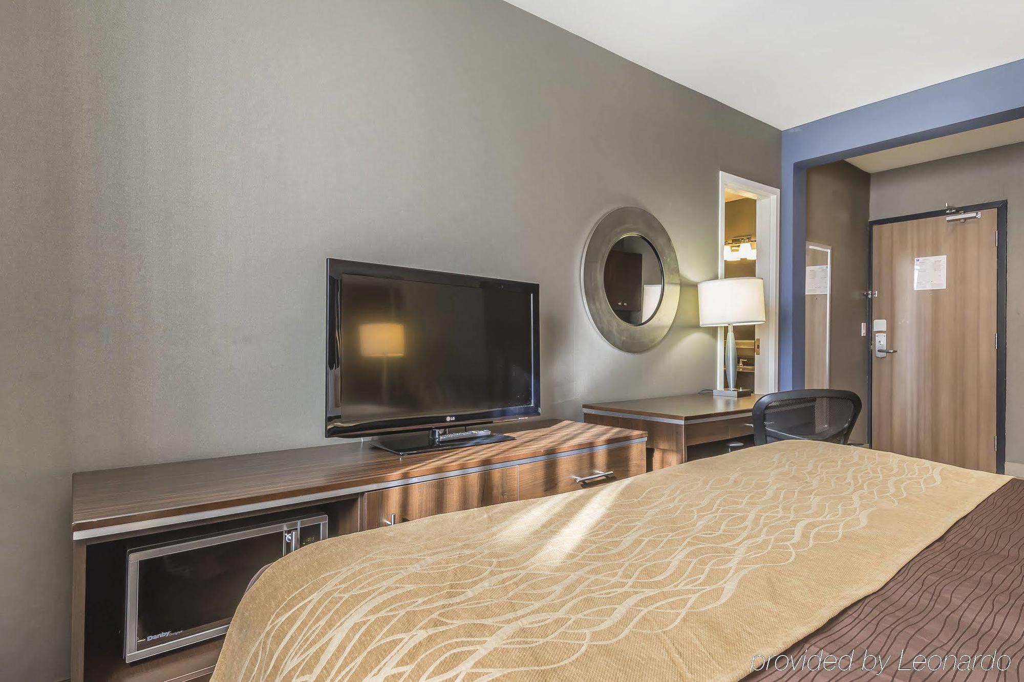 Comfort Centre 3* Toronto