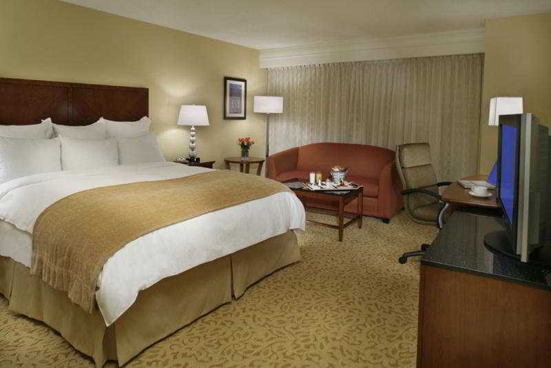Airport Marriott Toronto