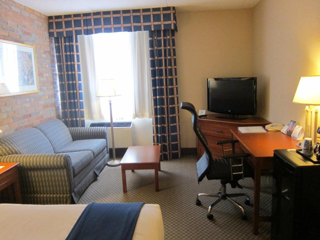 Express East, An Ihg Hotel 2*