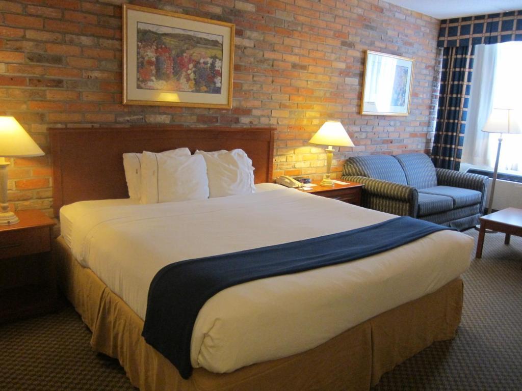 Hotel Express East, An Ihg Toronto