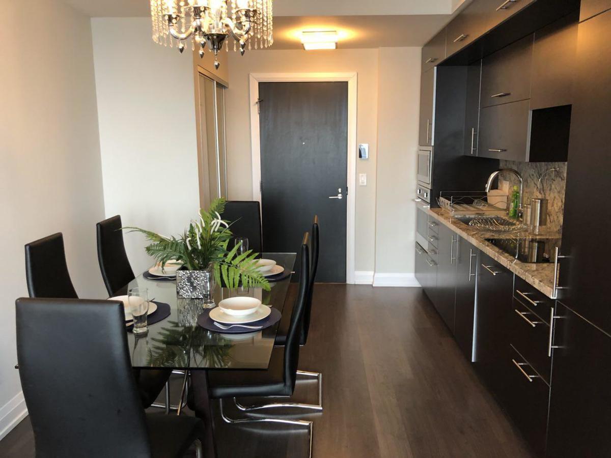 Kashaneh At Hallmark Apartment