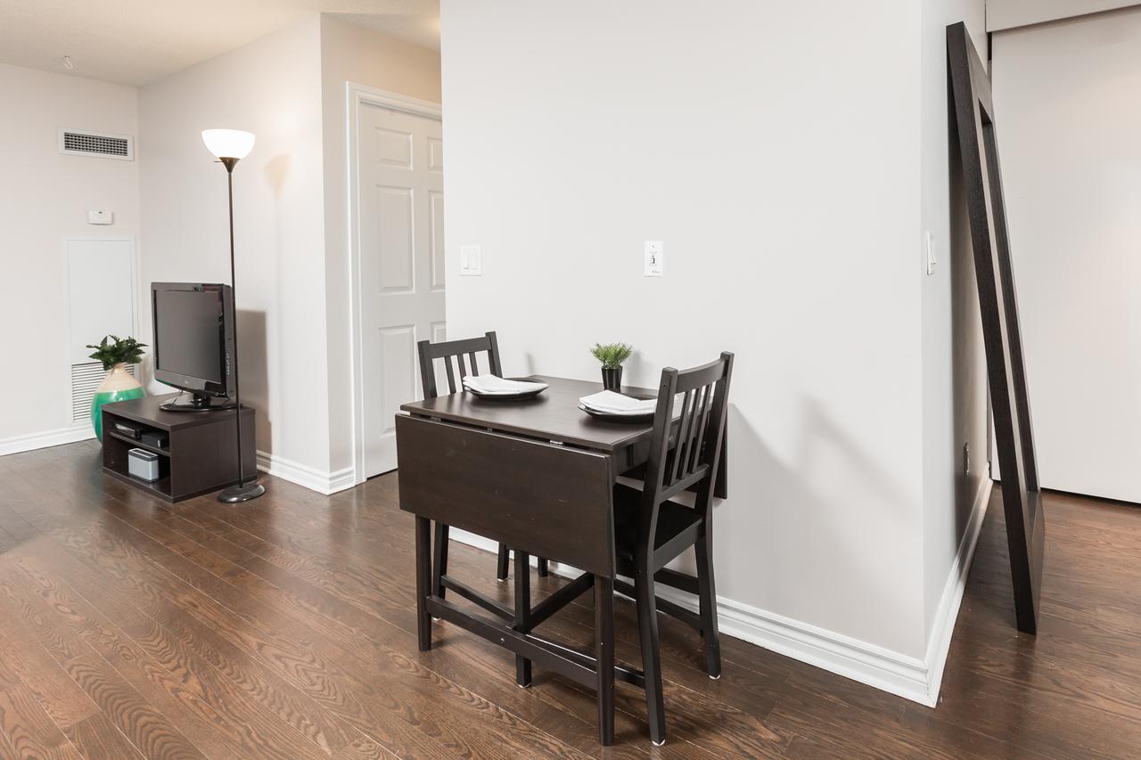 Apartment Applewood - 1 Bdrm Wellington West *