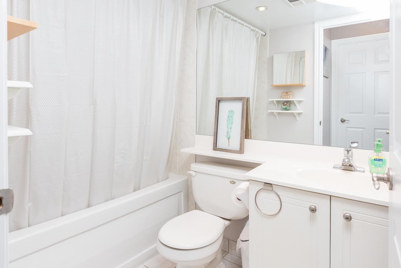Apartment Applewood - 1 Bdrm Wellington West Toronto