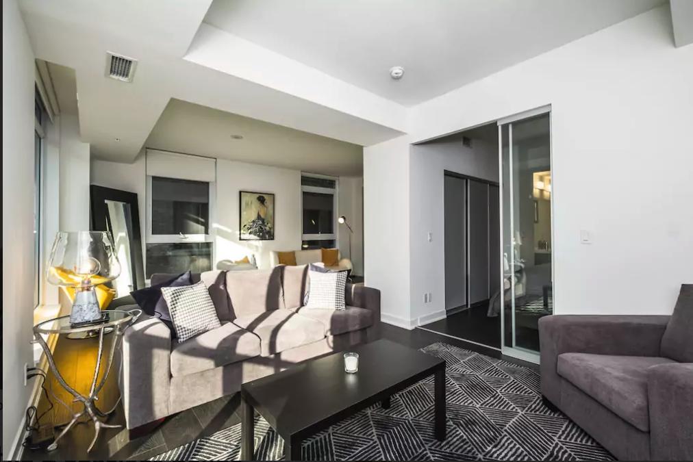30 Nelson Street Apartment *