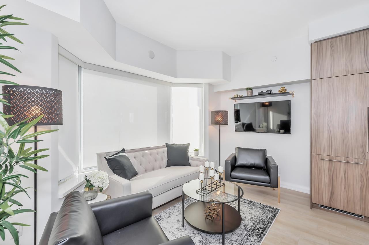 Classic & Trendy Yorkville Toronto