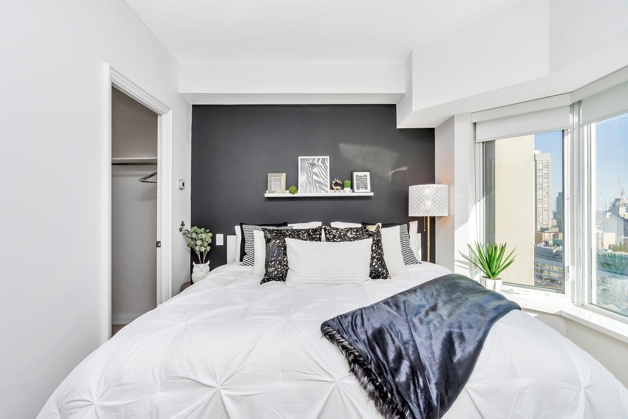 Apartment Classic & Trendy Yorkville Toronto