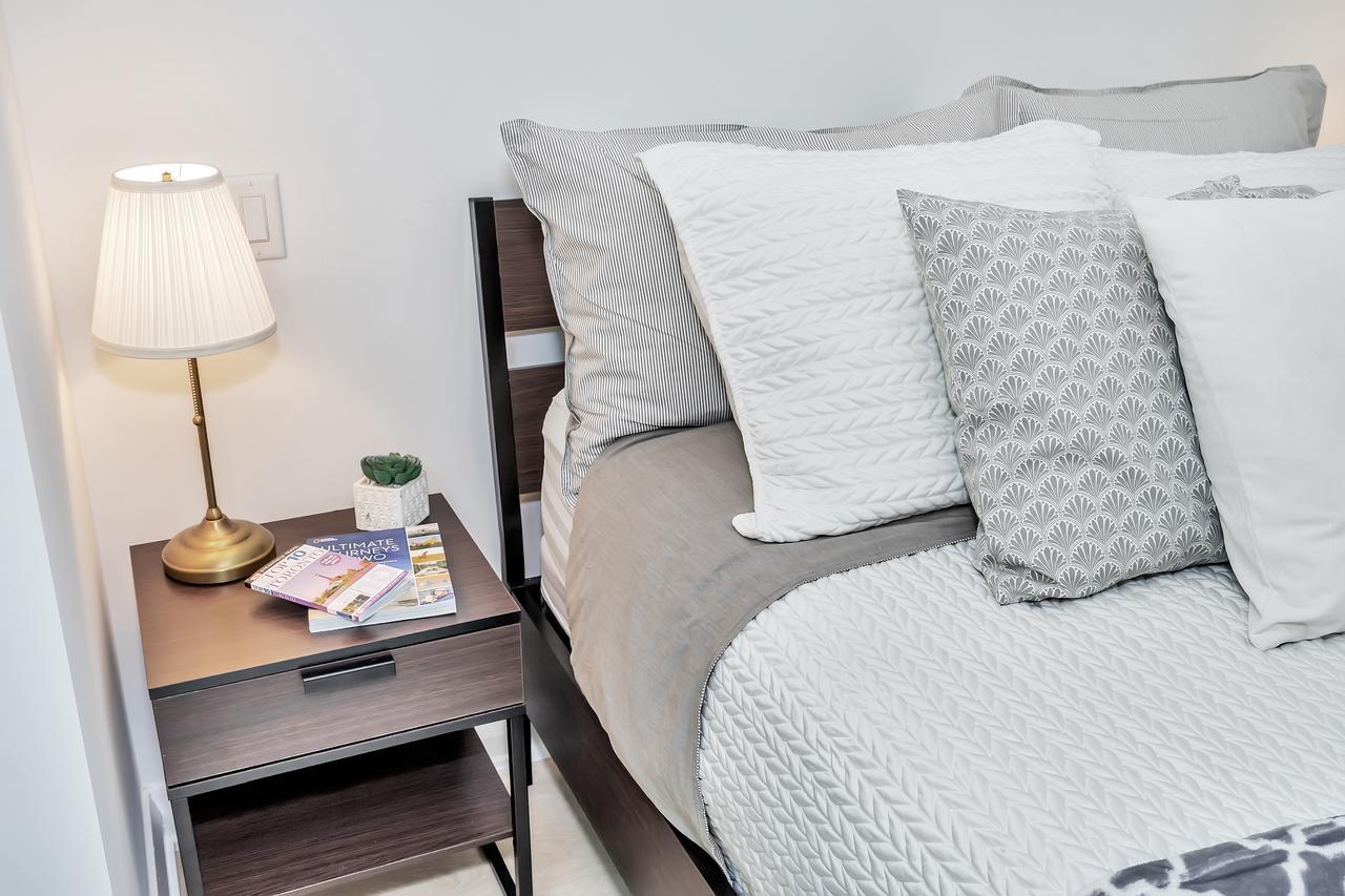 Classic & Trendy Yorkville