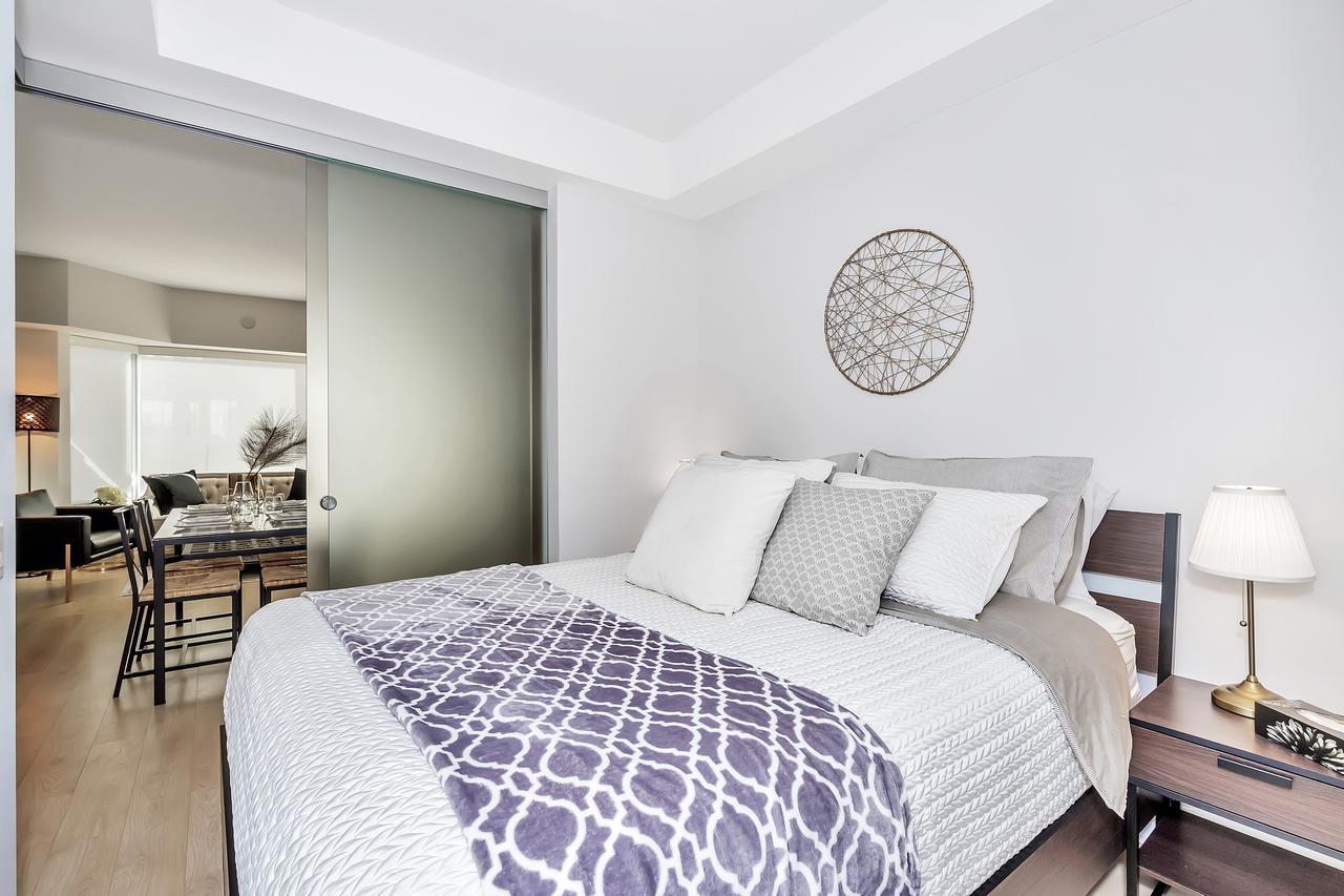 Classic & Trendy Yorkville *