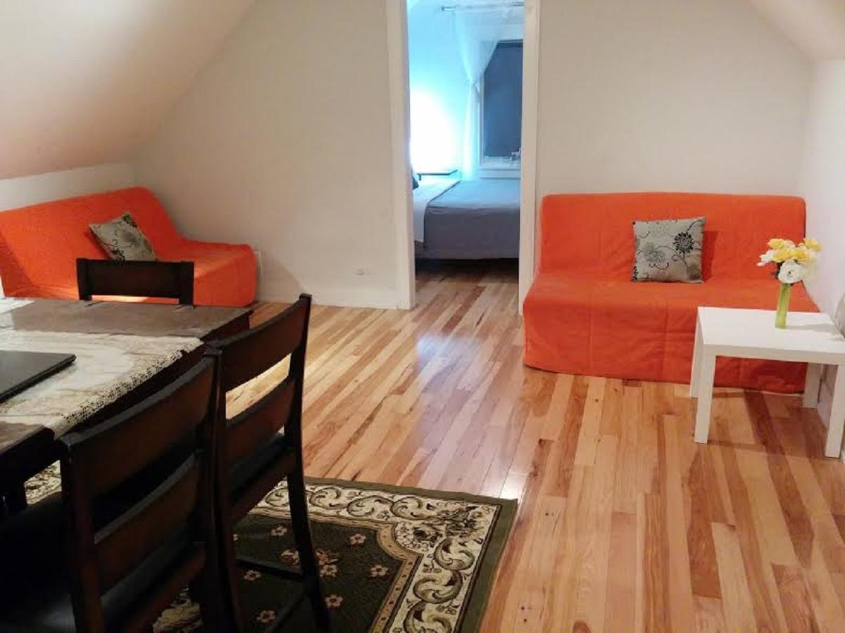 The Parkway Place Guest house Toronto