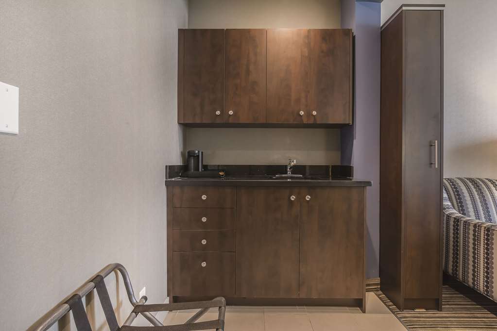 Hotel Comfort Centre Toronto