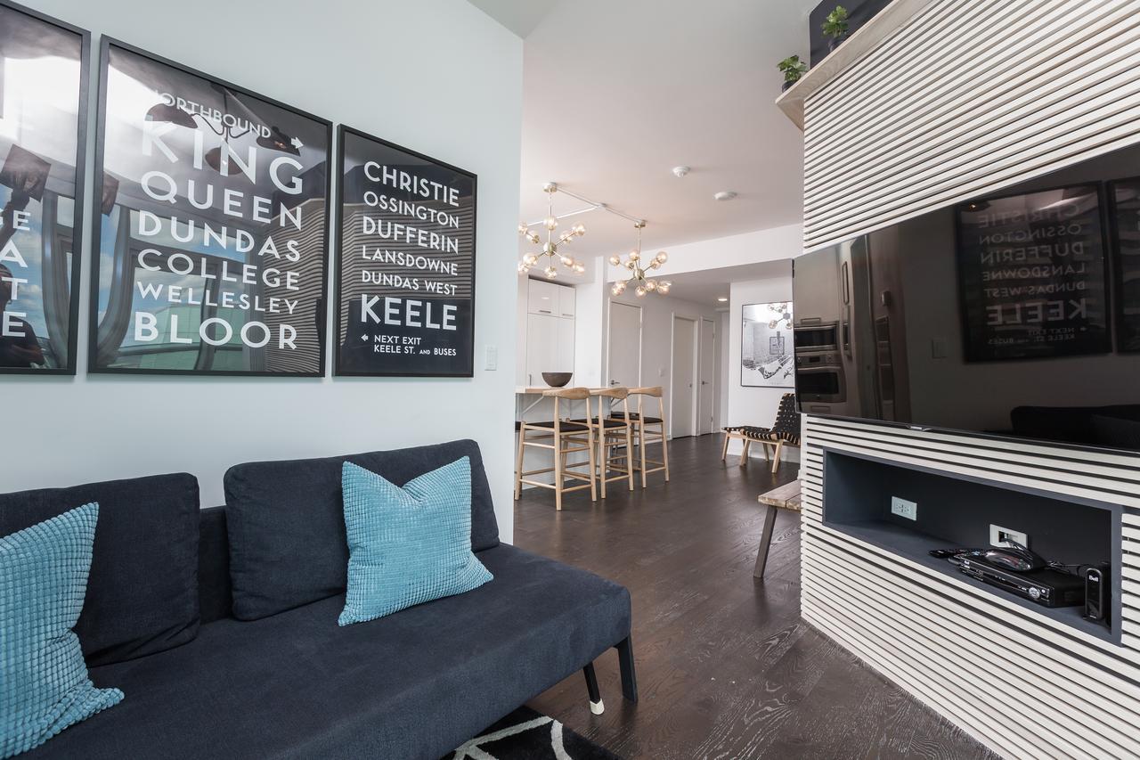 Applewood - 3 Bdrm Luxury Lakeview * Toronto