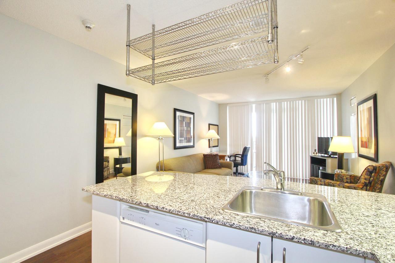 Pelicanstay At Yonge & Sheppard North York *