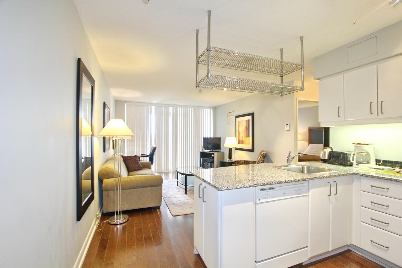 Pelicanstay At Yonge & Sheppard North York Apartment *