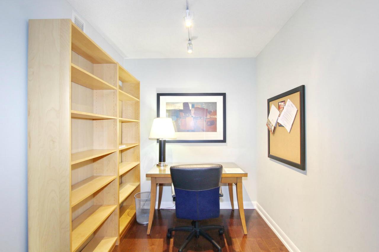 Apartment Pelicanstay At Yonge & Sheppard North York