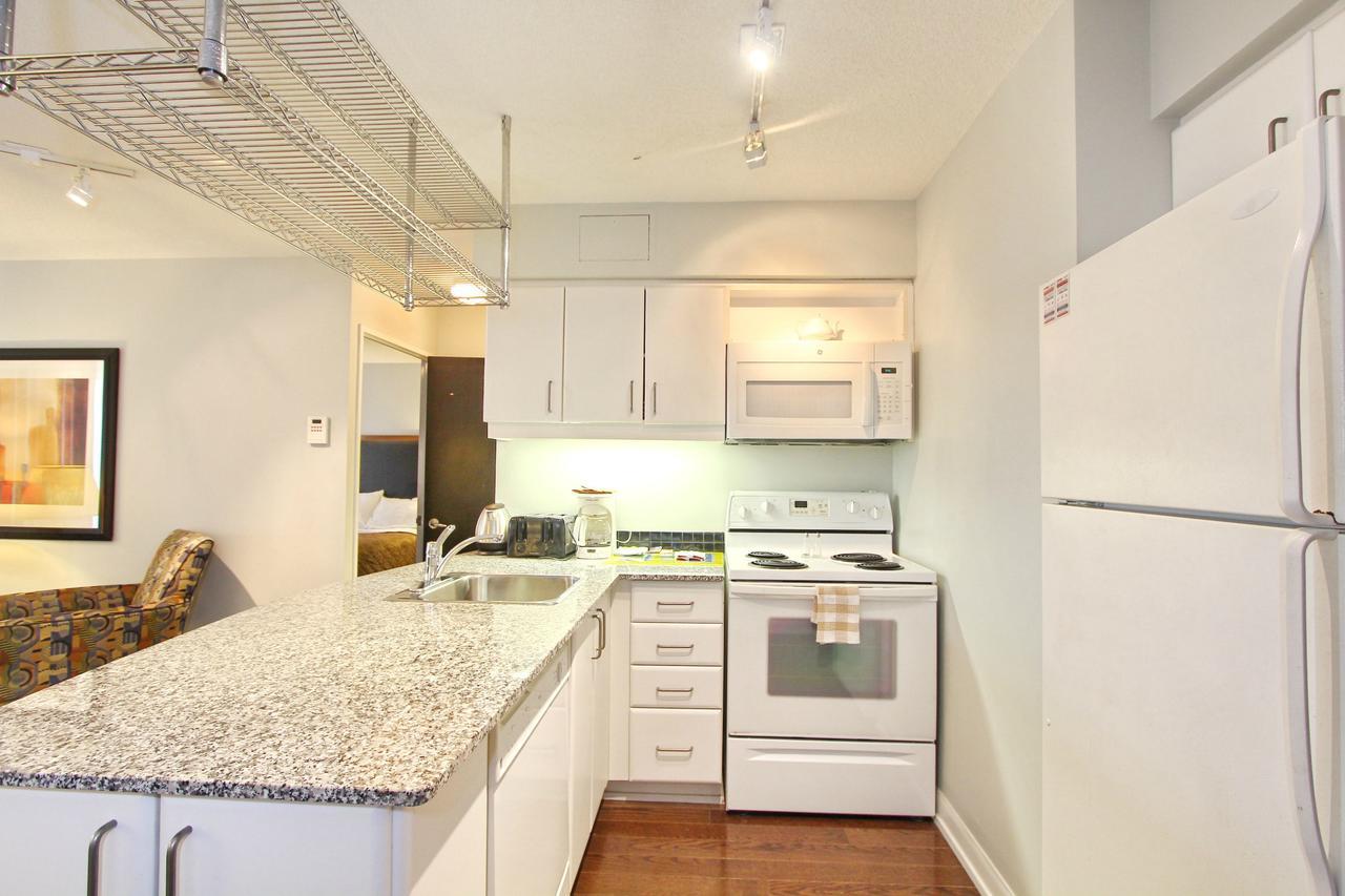 Pelicanstay At Yonge & Sheppard North York *