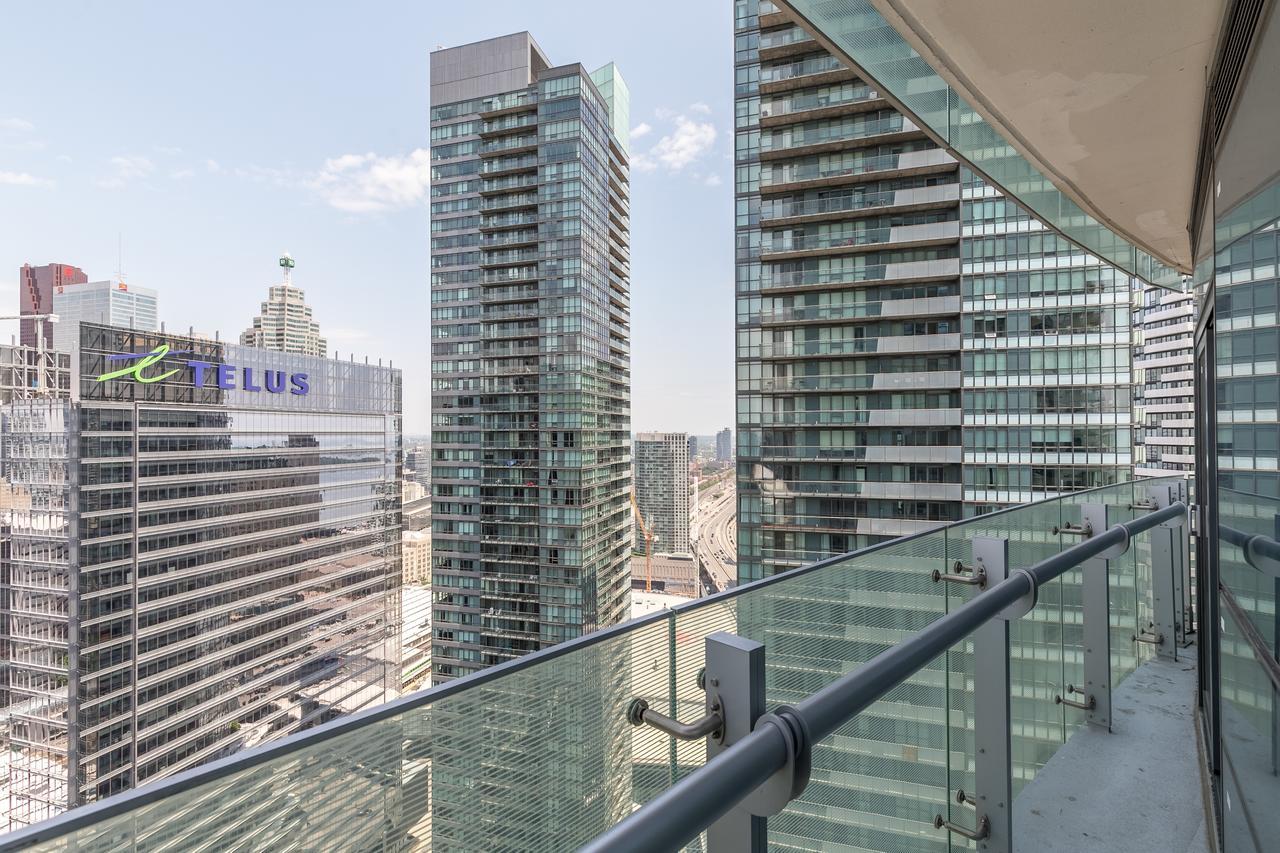Apartment Simply Comfort. Gorgeous Downtown Toronto