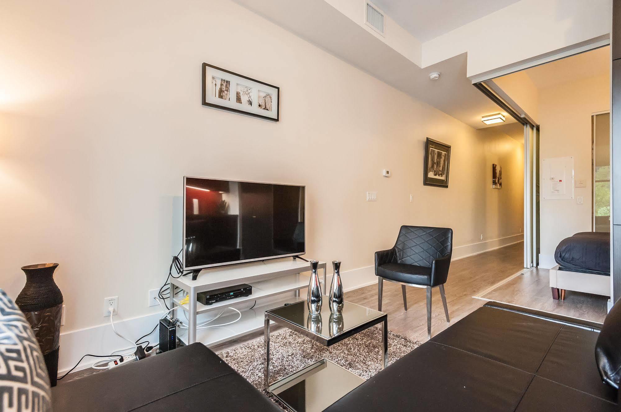 Hotel Life Loft - Cn Tower 3*