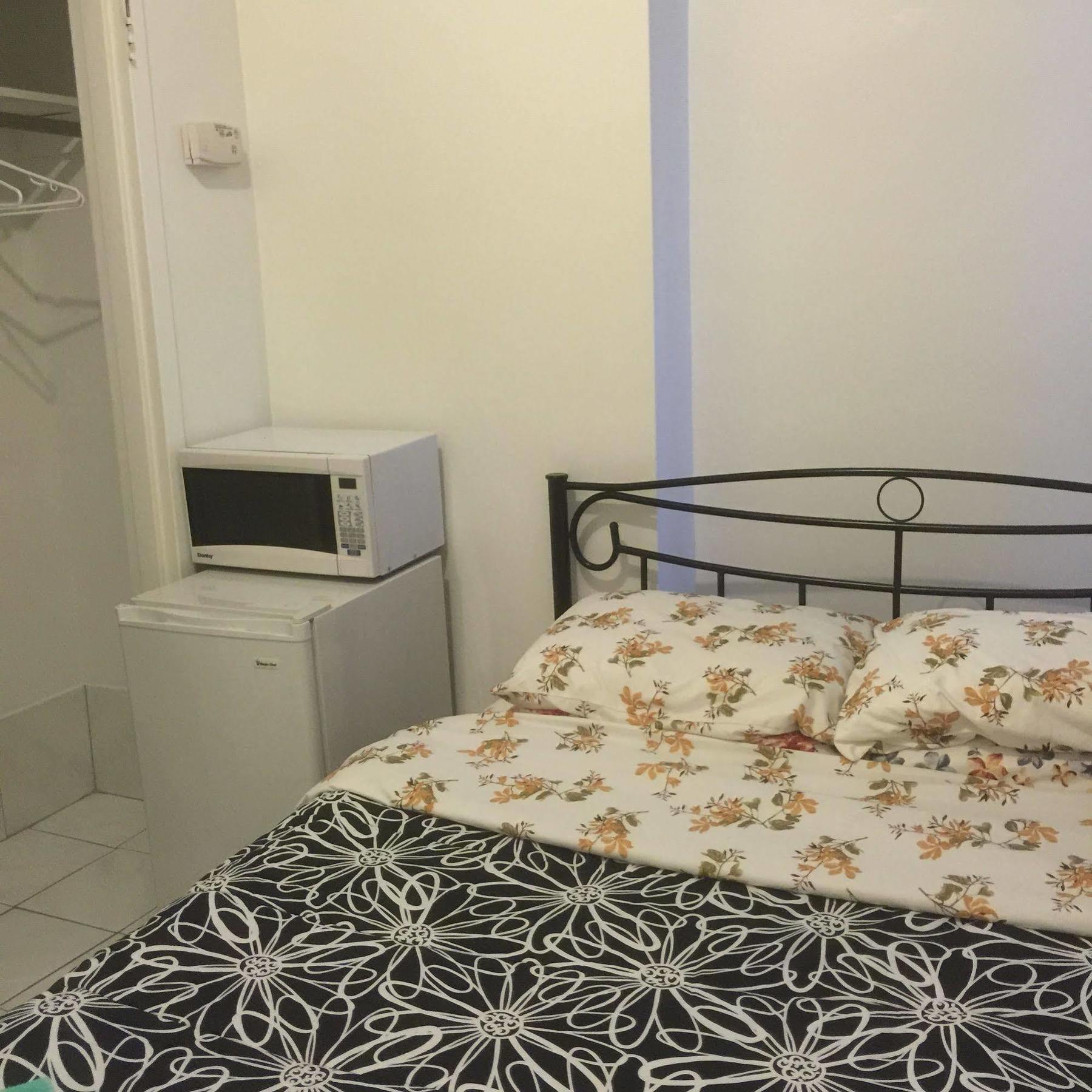 Guest house University Apartment