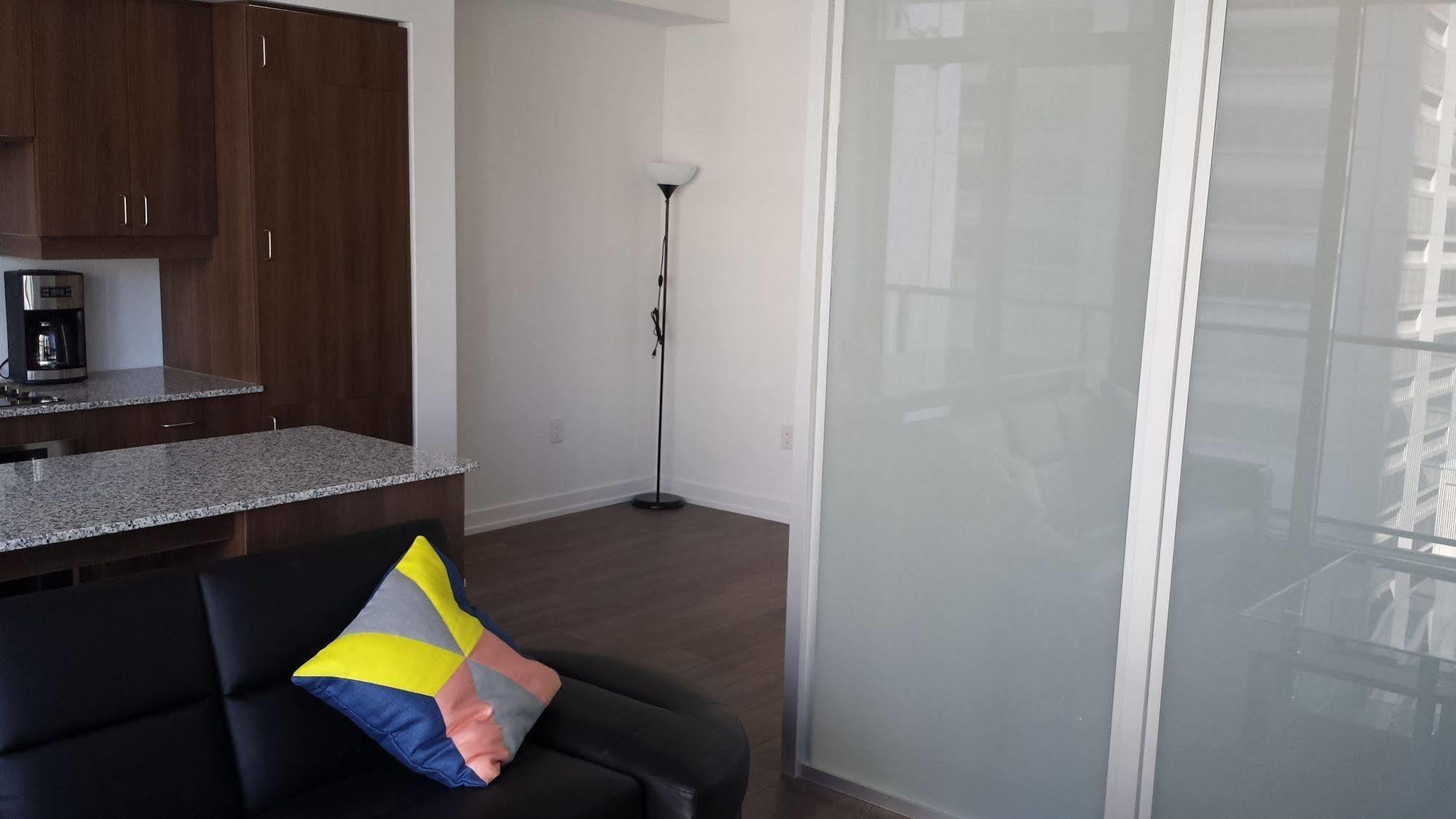 Rcmi Furnished 3* Toronto