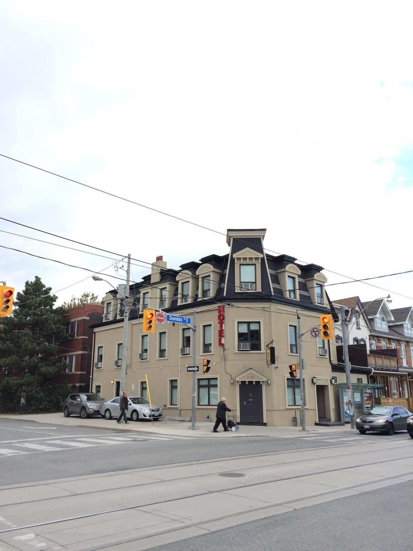 Hotel Royal Oak Toronto