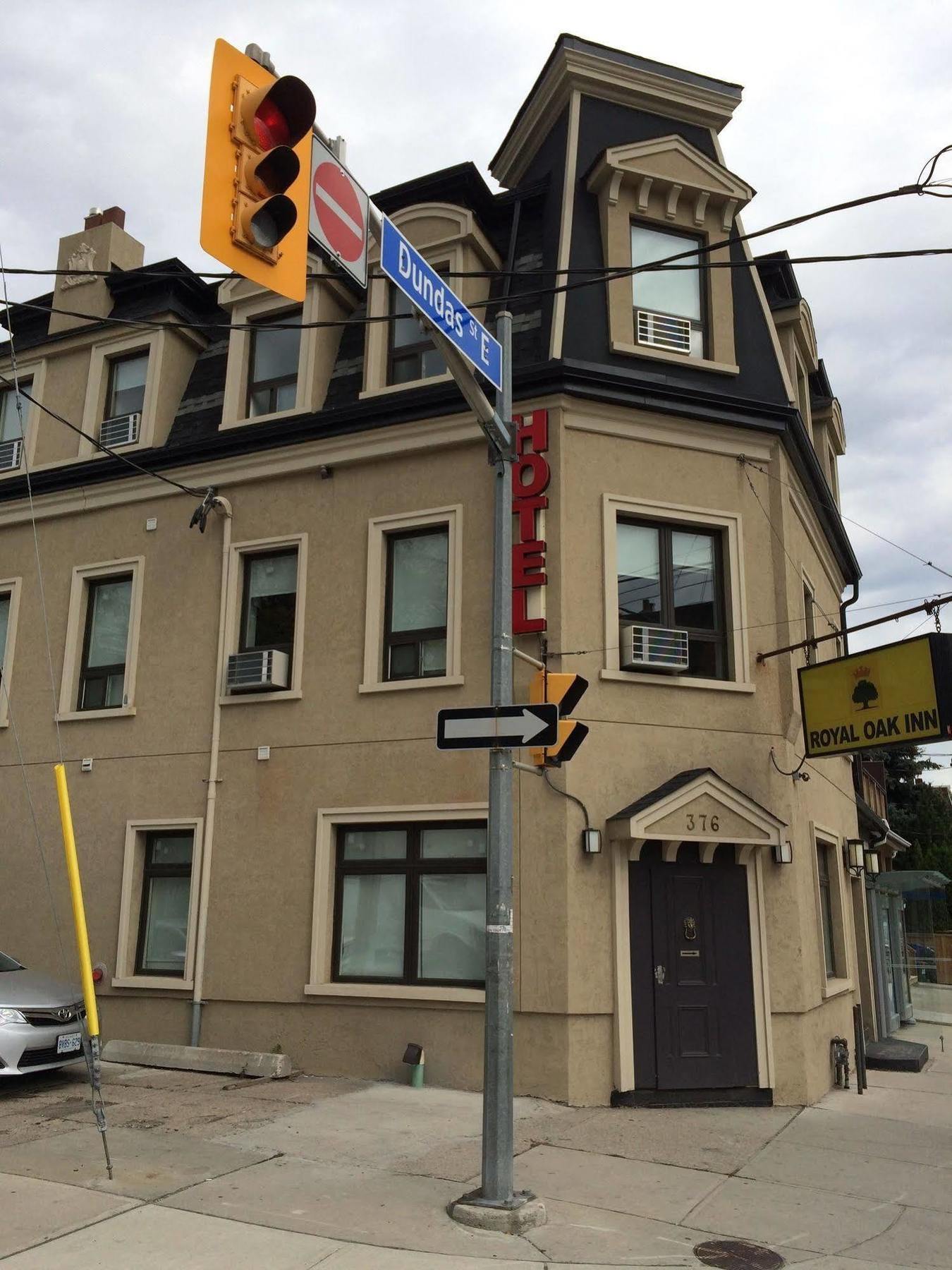 Royal Oak Hotel Toronto
