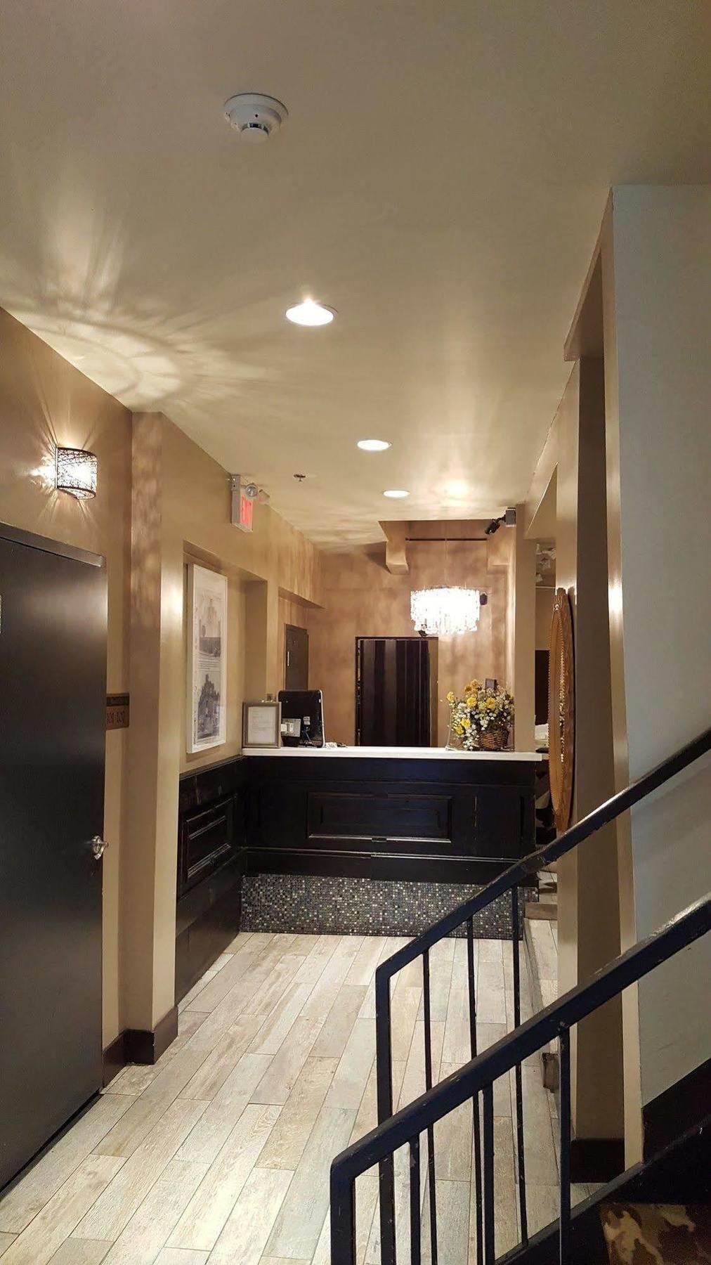 Royal Oak Hotel
