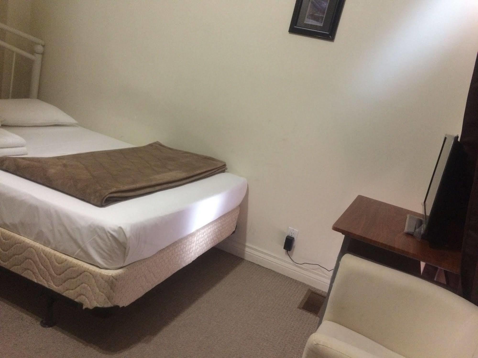 Guest house Adas 2*