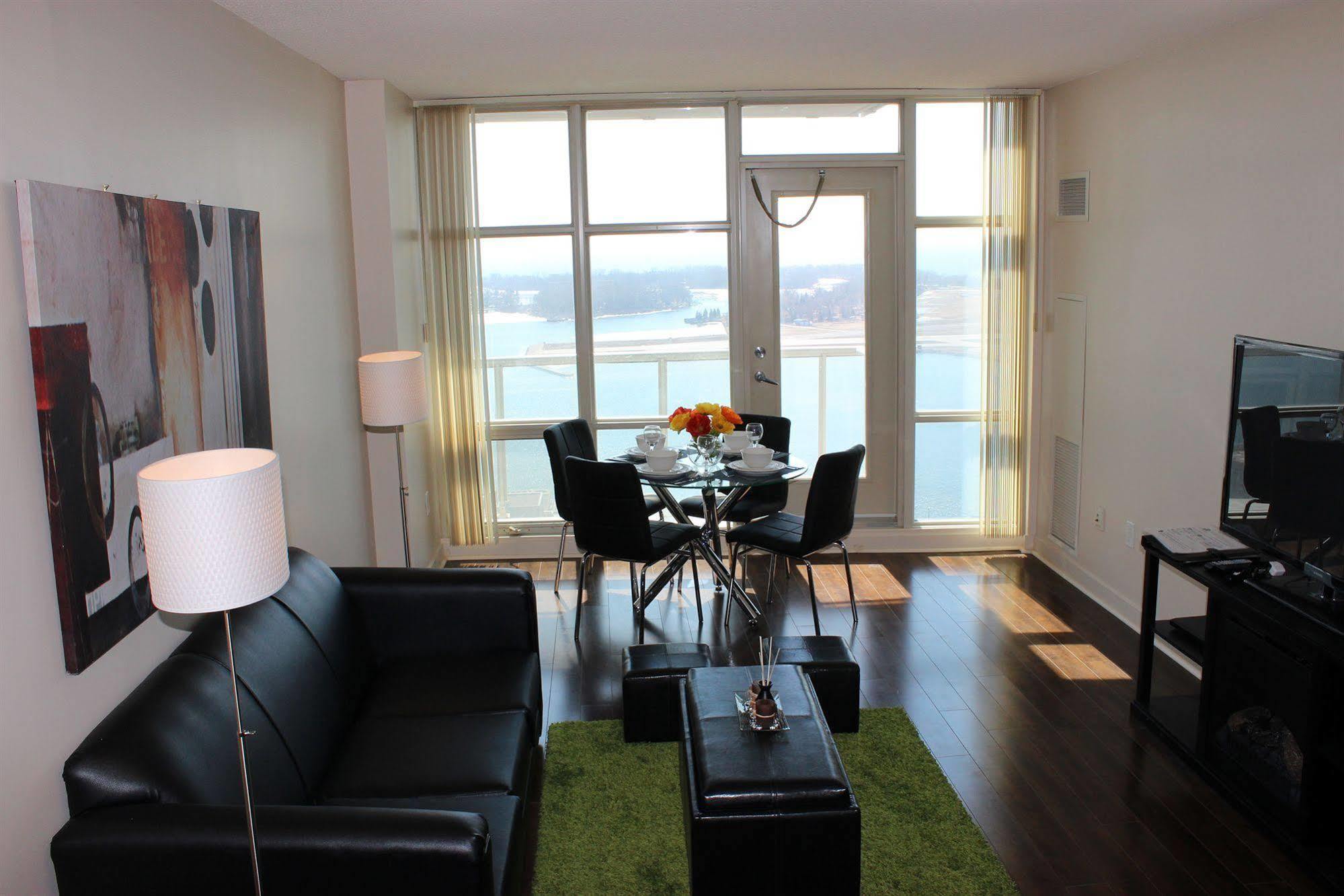 Atlas - Mariner Furnished * Toronto