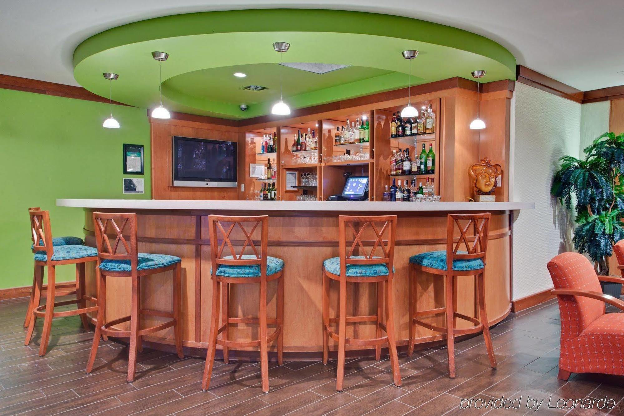 Western Premier Airport Carlingview 3* Toronto