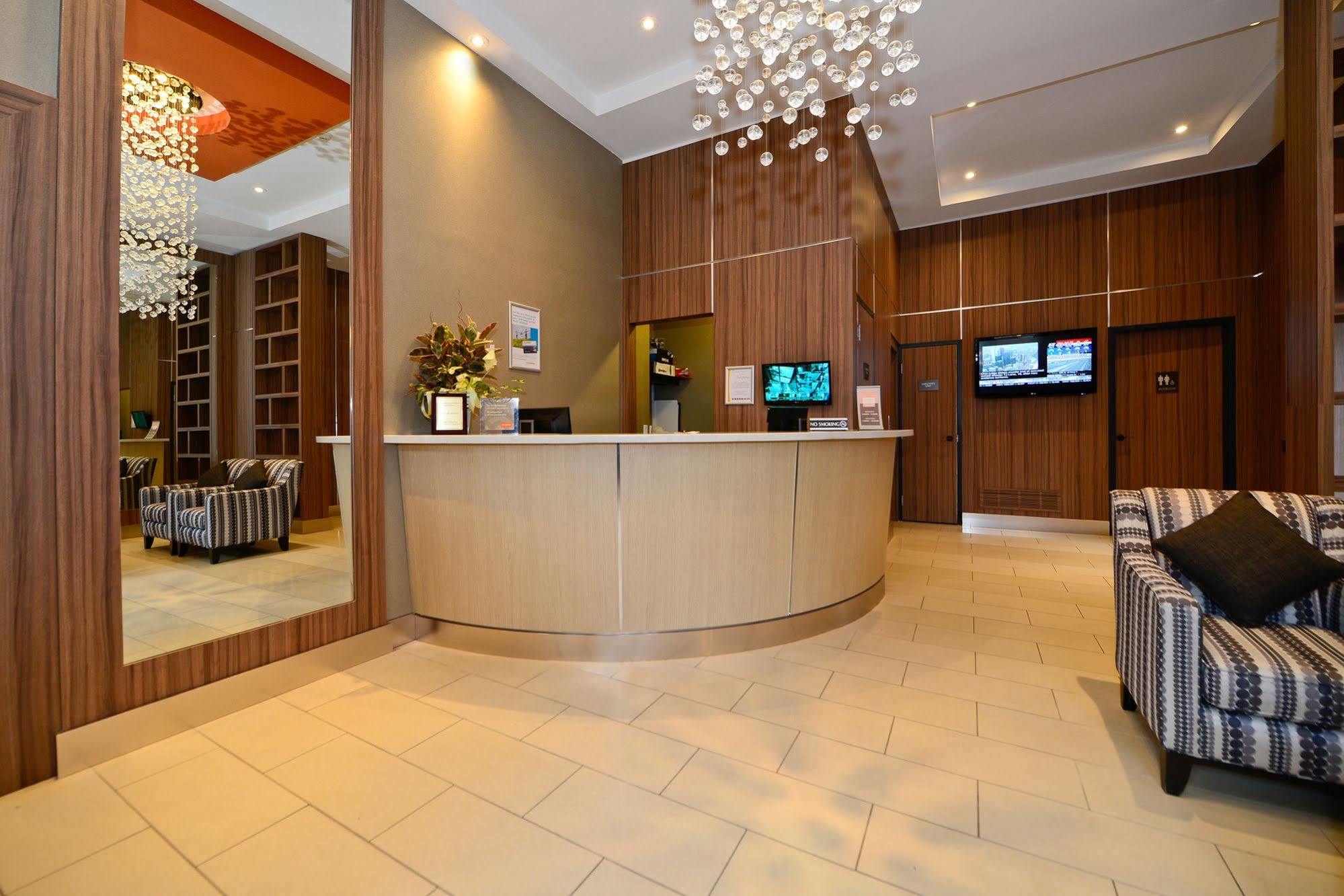 Comfort Centre Hotel 3*