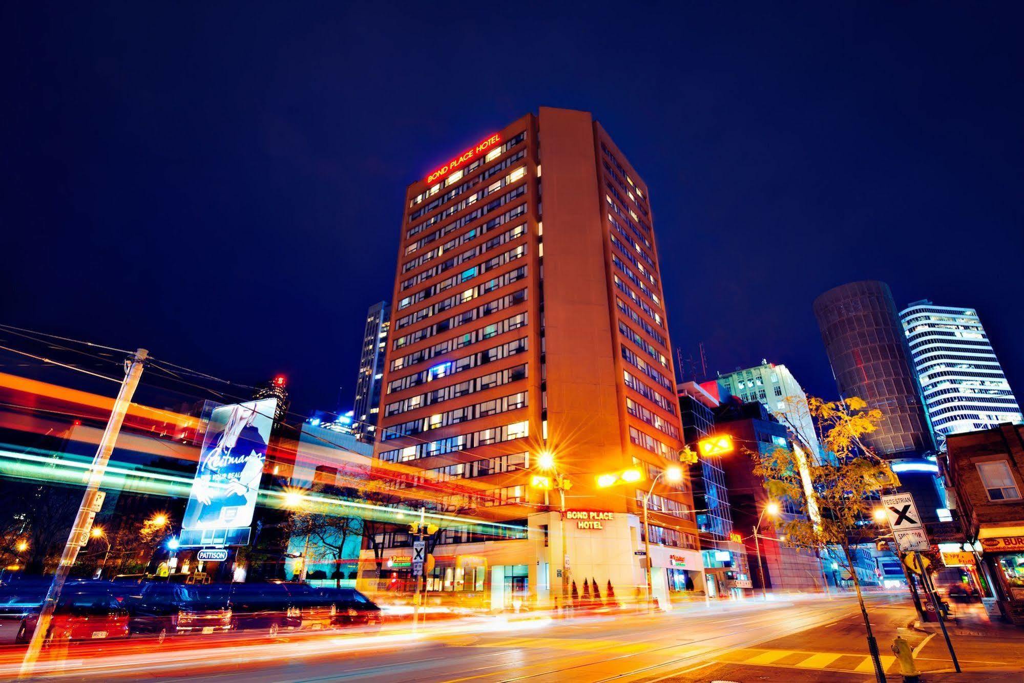 Bond Place 3* Toronto