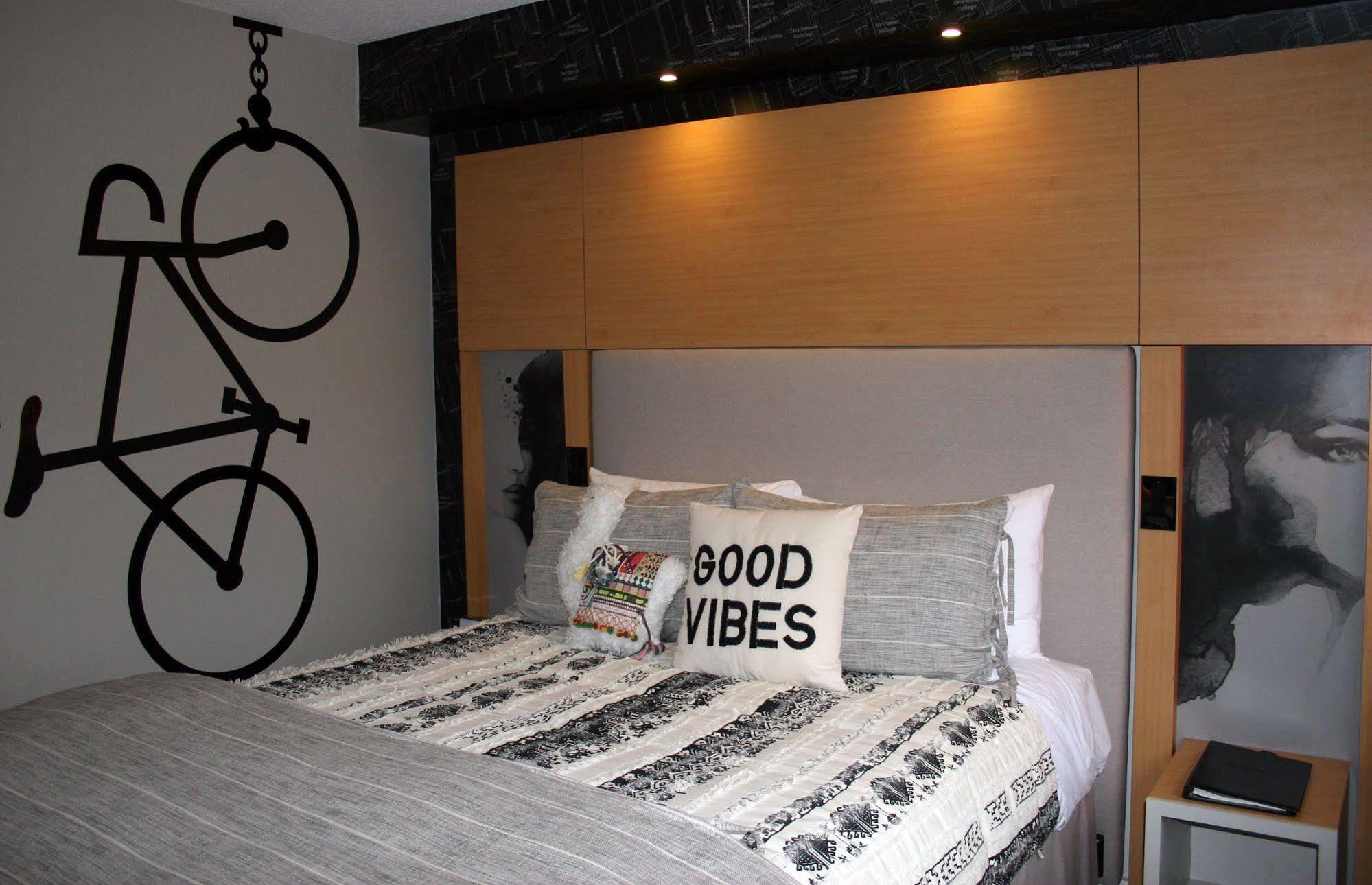 Hotel Bond Place