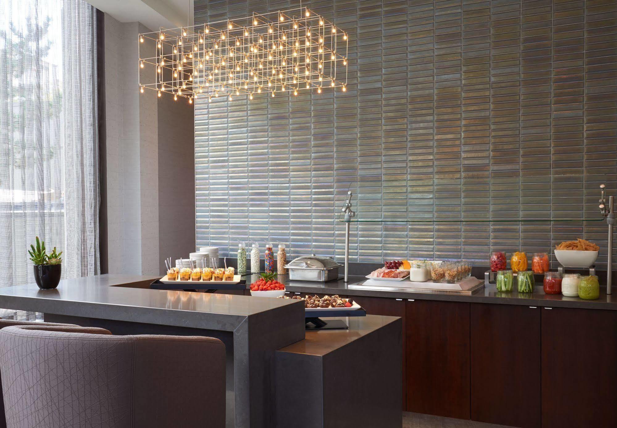 Airport Marriott 4* Toronto