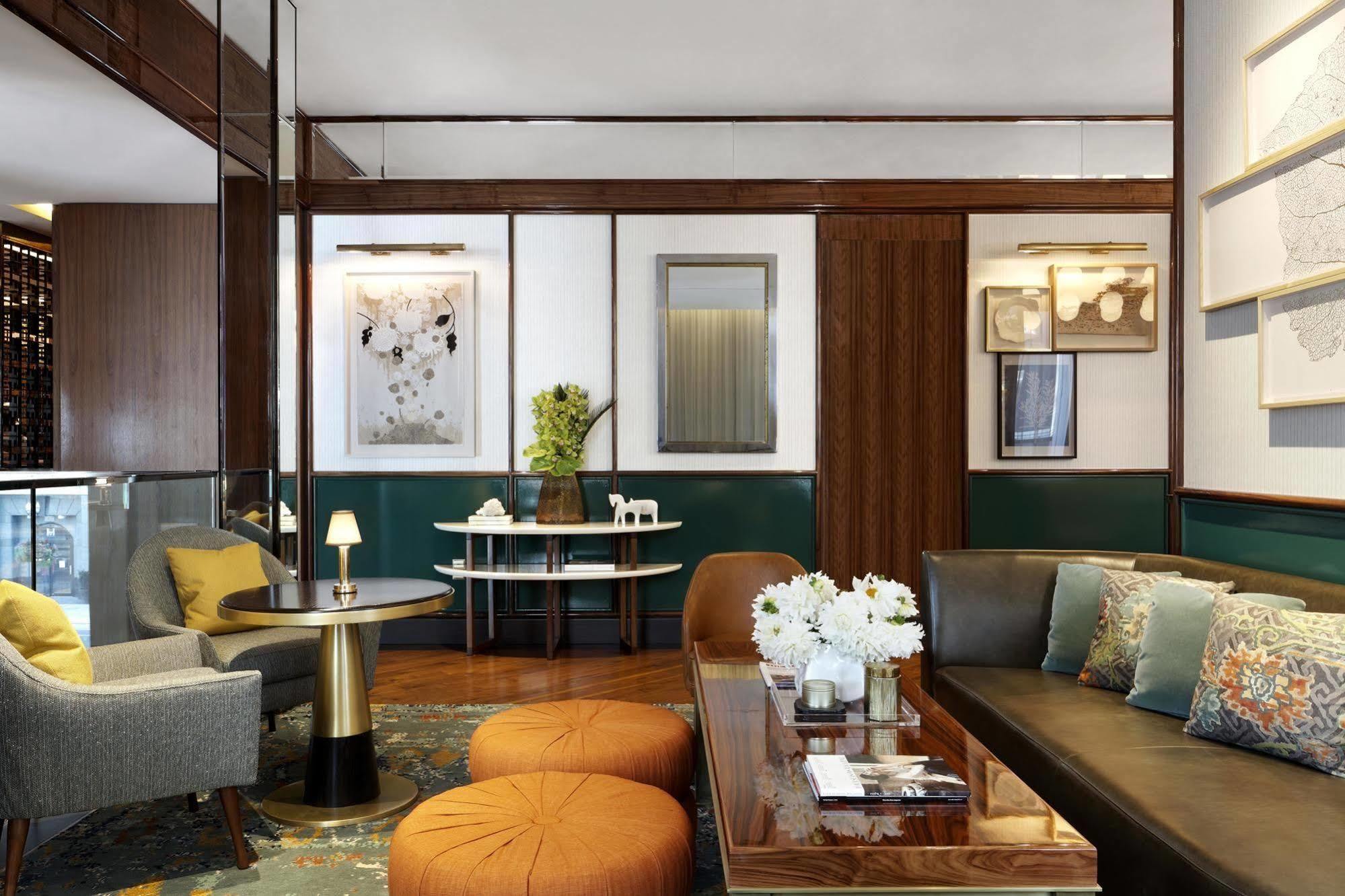 Four Seasons Hotel 5*