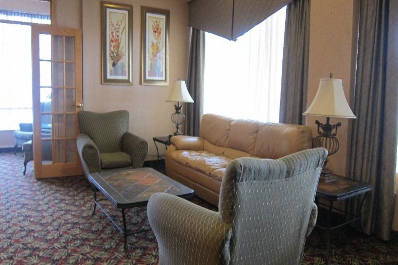 Four Points By Sheraton Airport East
