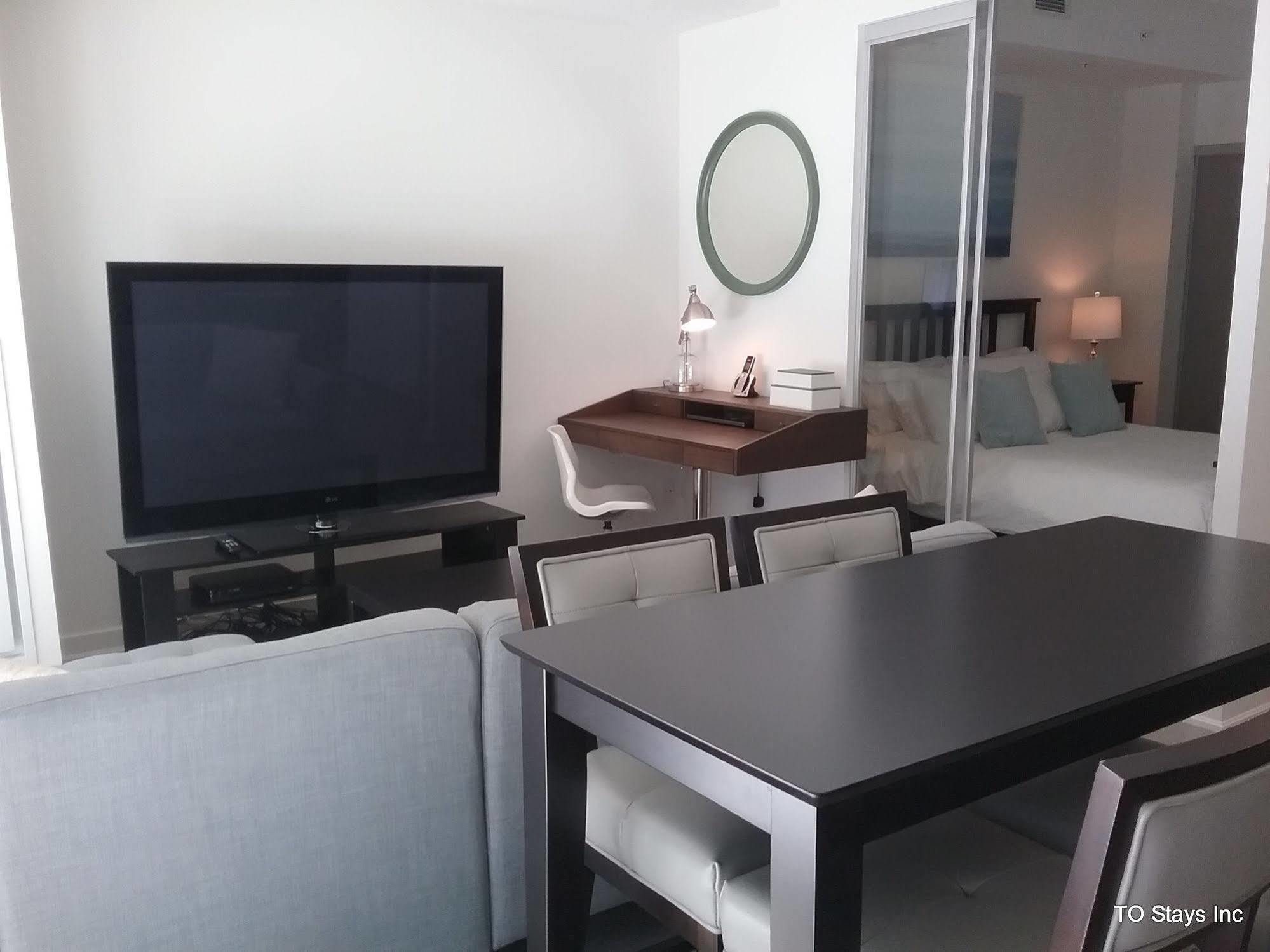 Apartment Suites On Simcoe