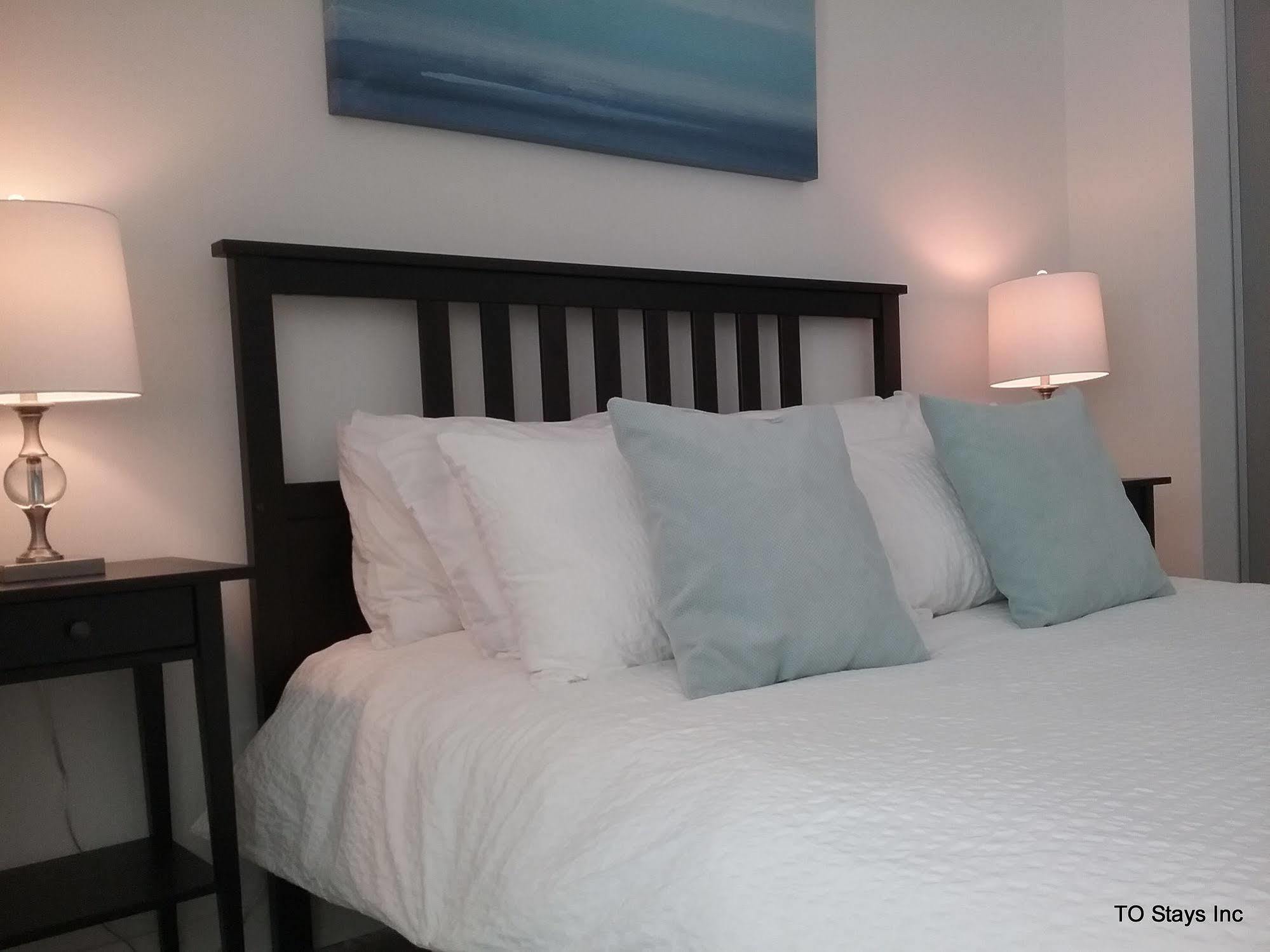 Apartment Suites On Simcoe