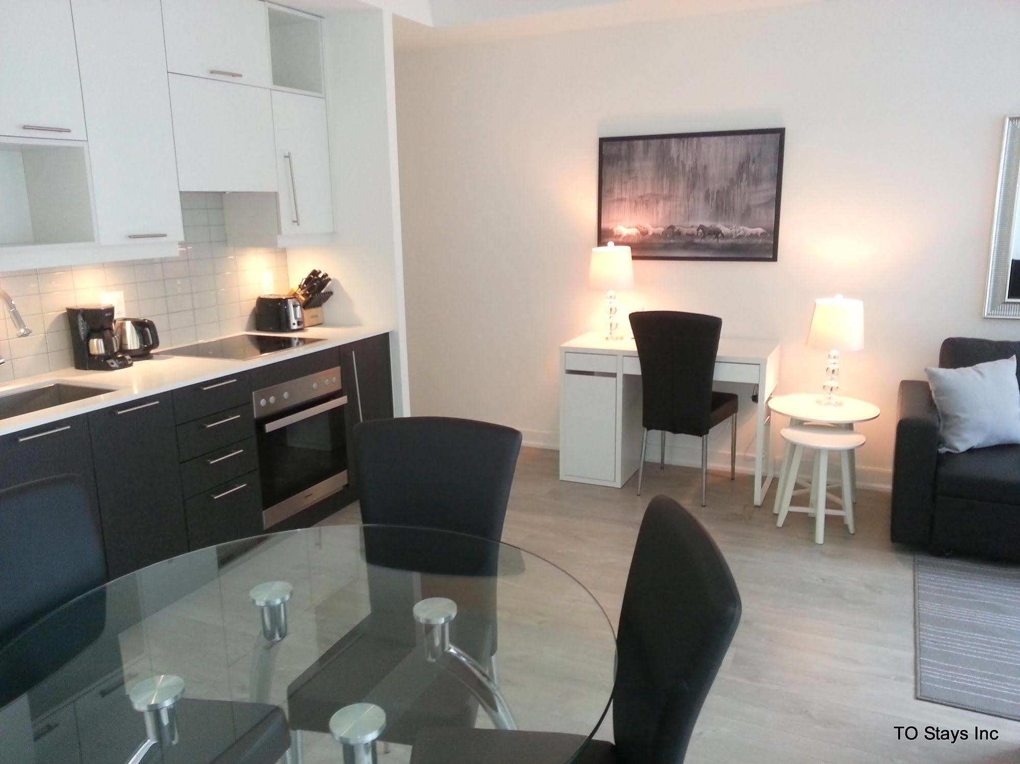Suites On Simcoe